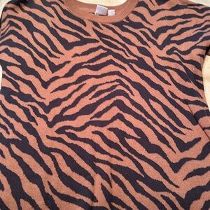 Adorable leopard dress sweater